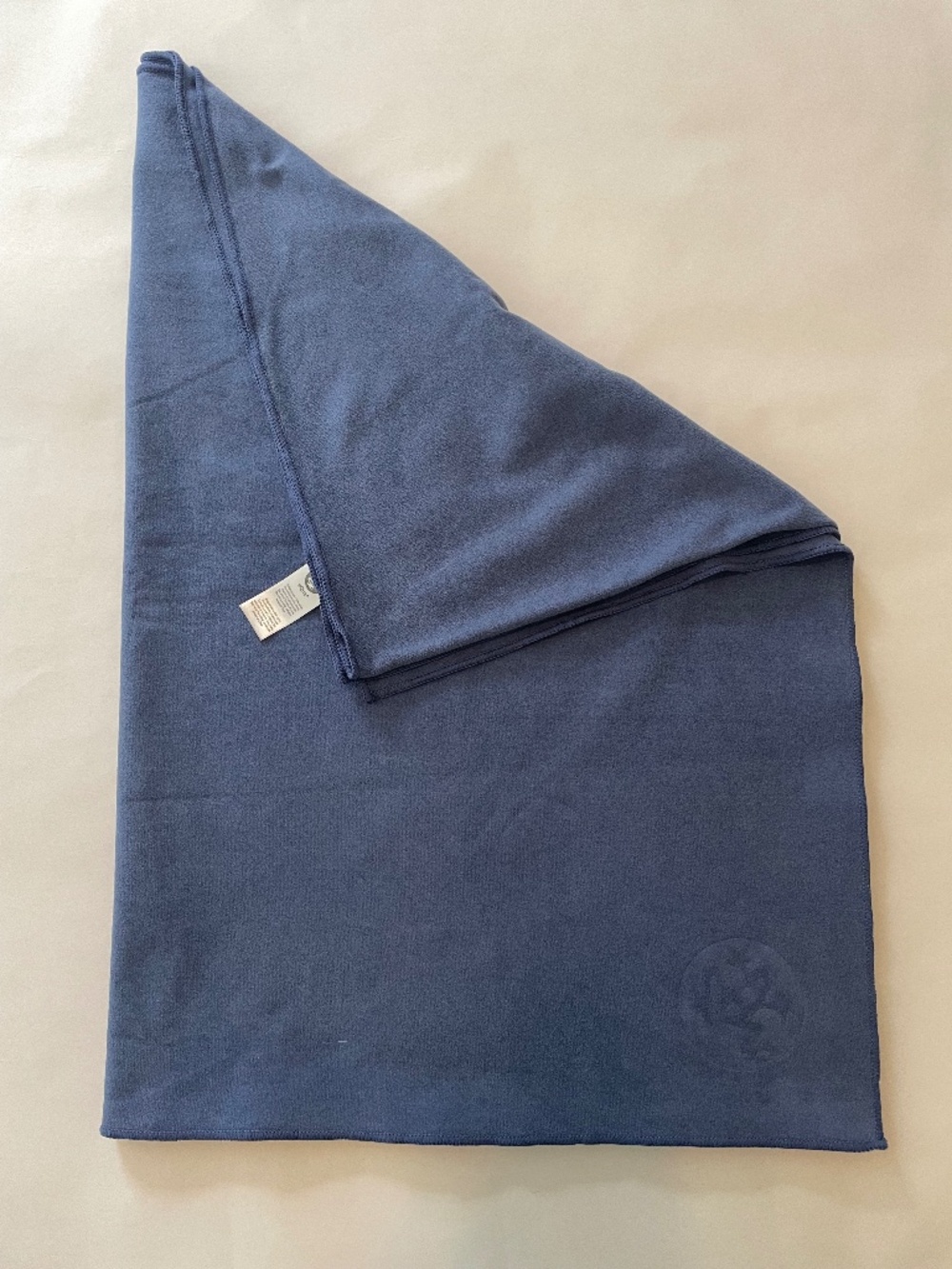 Manduka eQua Yoga Mat Towel Blue Microfiber Non-Slip Quick-Dry Hot Yoga